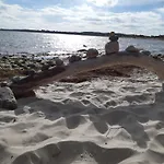 Hotel Strandhaus Moenchgut Lobbe