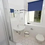 Strandhaus Moenchgut Lobbe Hotel Goehren (Ruegen)