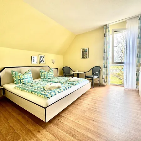 Hotel Strandhaus Moenchgut Lobbe Goehren (Ruegen)