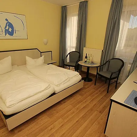 Hotel Strandhaus Moenchgut Lobbe Goehren (Ruegen)