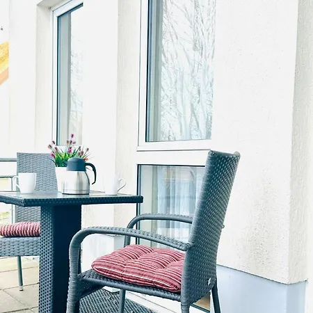 Hotel Strandhaus Moenchgut Lobbe