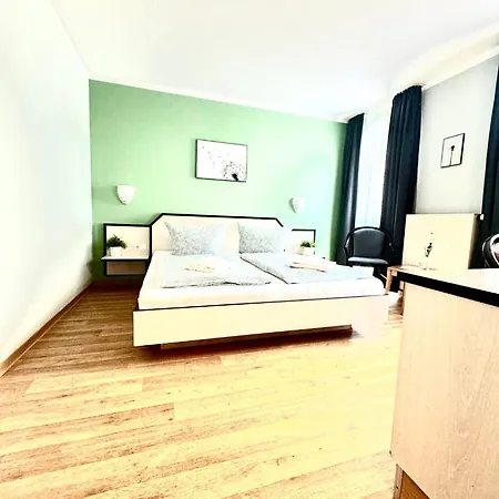 Hotel Strandhaus Moenchgut Lobbe