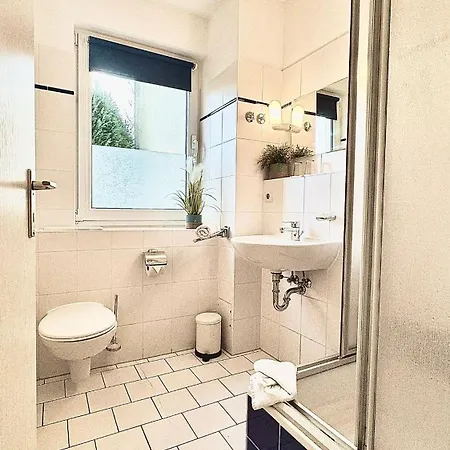 Hotel Strandhaus Moenchgut Lobbe