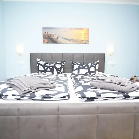 Hotel Strandhaus Moenchgut Lobbe Goehren (Ruegen)