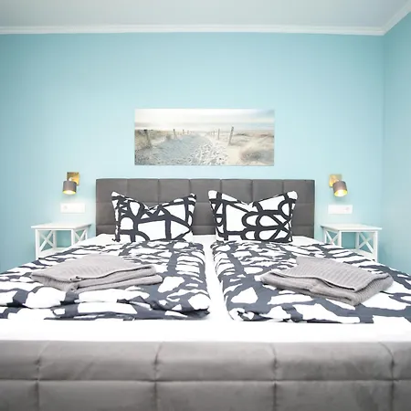 Hotel Strandhaus Moenchgut Lobbe Goehren (Ruegen)