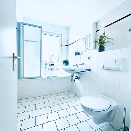 Strandhaus Moenchgut Lobbe *