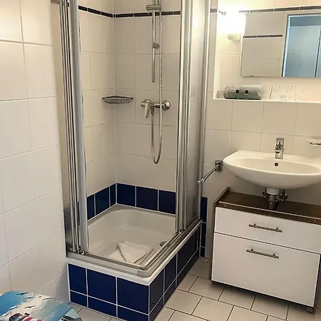 Strandhaus Moenchgut Lobbe * Goehren (Ruegen)