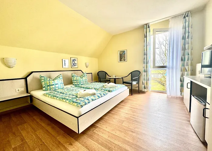 فندق Strandhaus Moenchgut Lobbe غورين