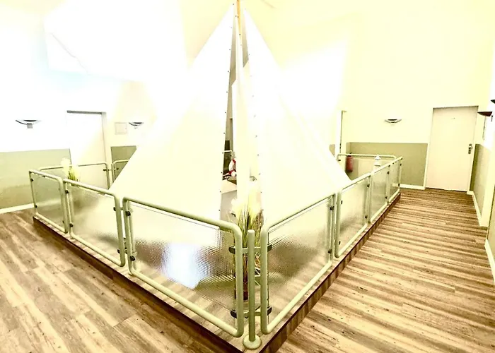 فندق Strandhaus Moenchgut Lobbe غورين