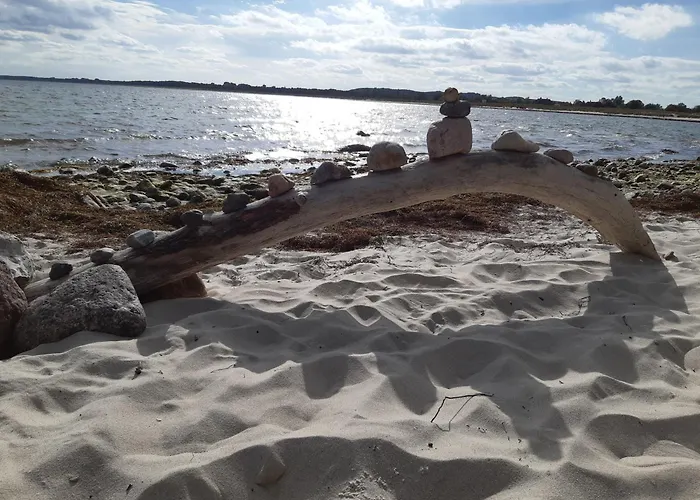 فندق Strandhaus Moenchgut Lobbe