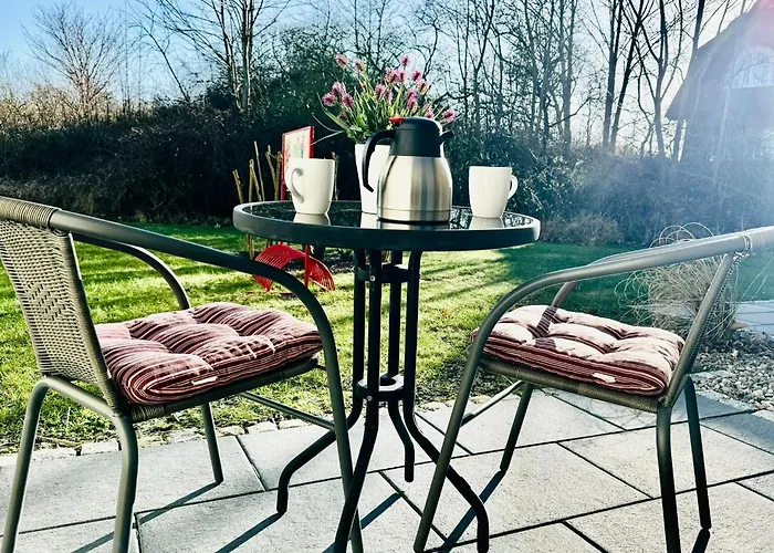 فندق Strandhaus Moenchgut Lobbe *