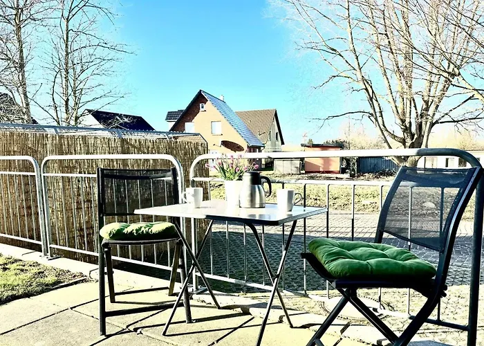 فندق Strandhaus Moenchgut Lobbe