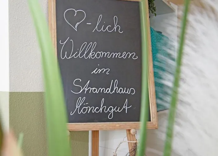 Strandhaus Moenchgut Lobbe *