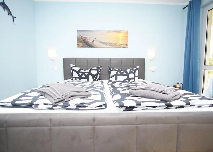 فندق Strandhaus Moenchgut Lobbe غورين