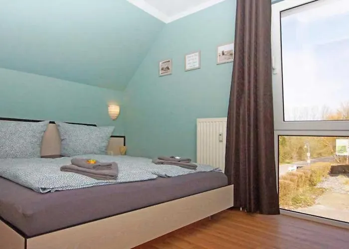 فندق Strandhaus Moenchgut Lobbe *