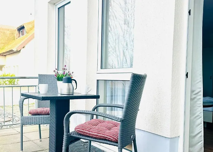 Strandhaus Moenchgut Lobbe غورين