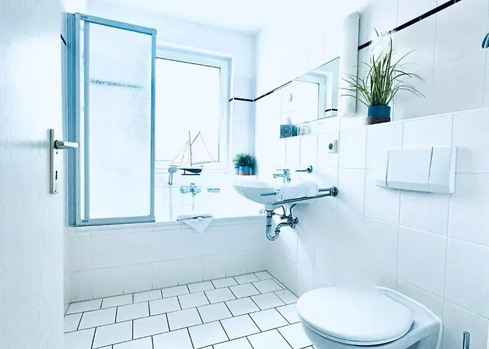 Strandhaus Moenchgut Lobbe *